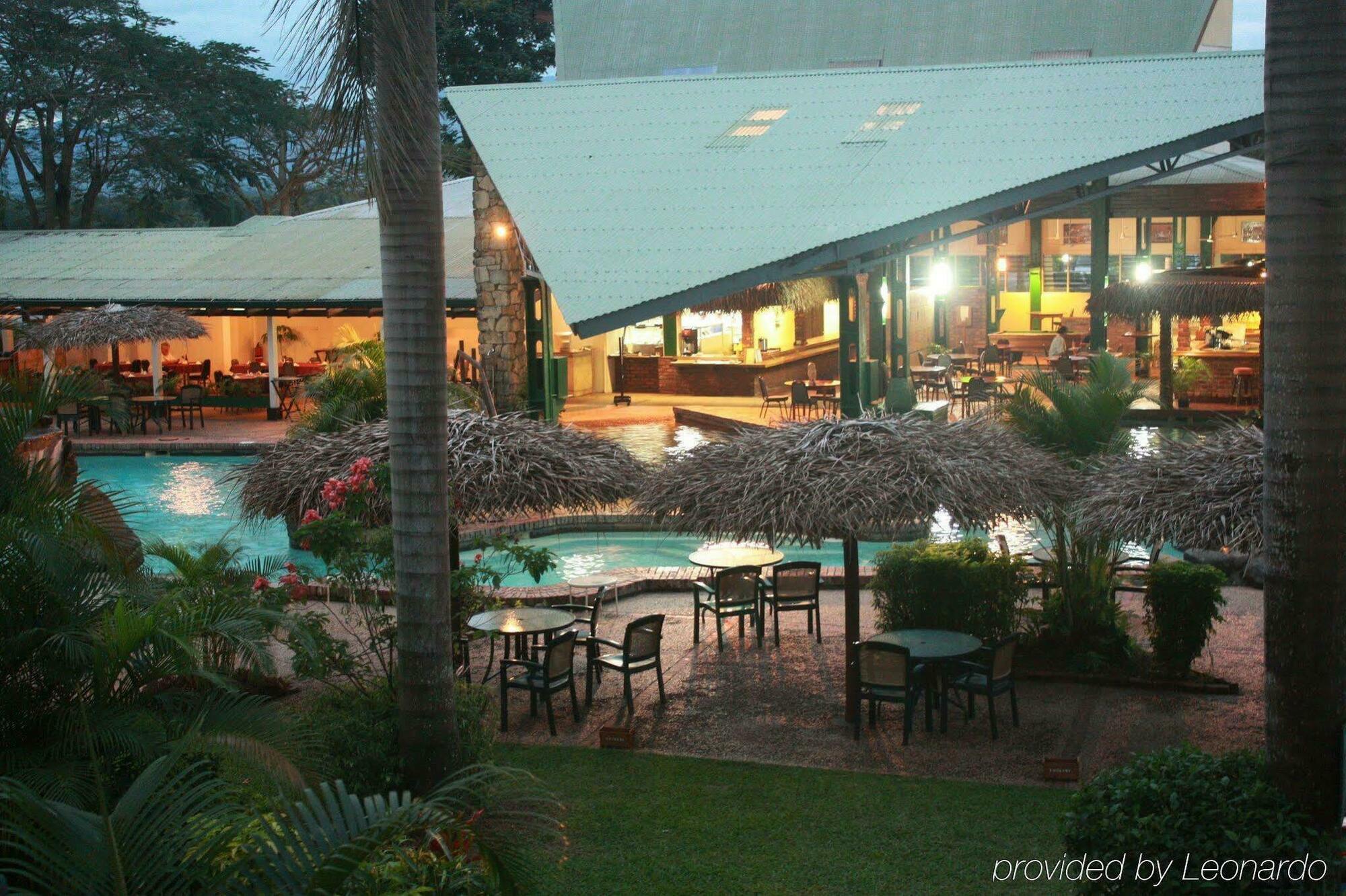 Tokatoka Resort Hotel Nadi Exterior foto